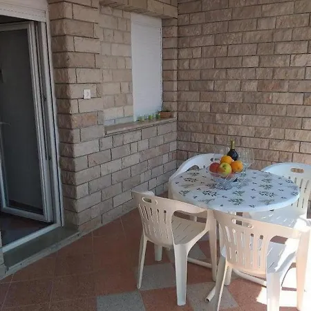 And With Parking Space - Makarska - 20005 Penzion 3*